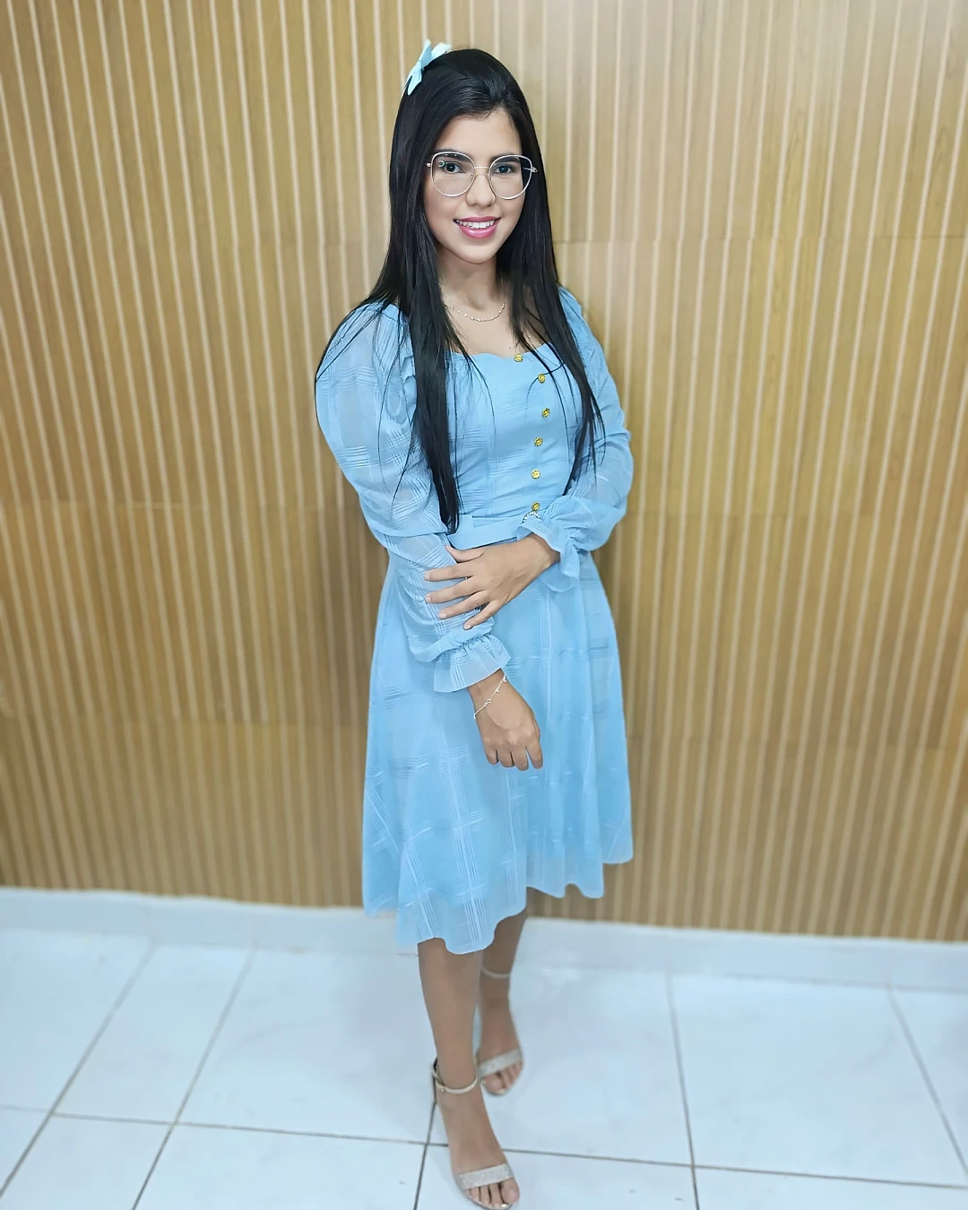 Vestido Midi Feminino – Delicado e Elegante